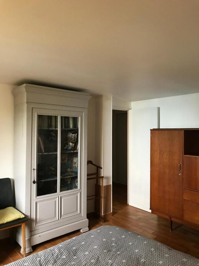 2 Appartements Calmes เฟรฌูส ภายนอก รูปภาพ